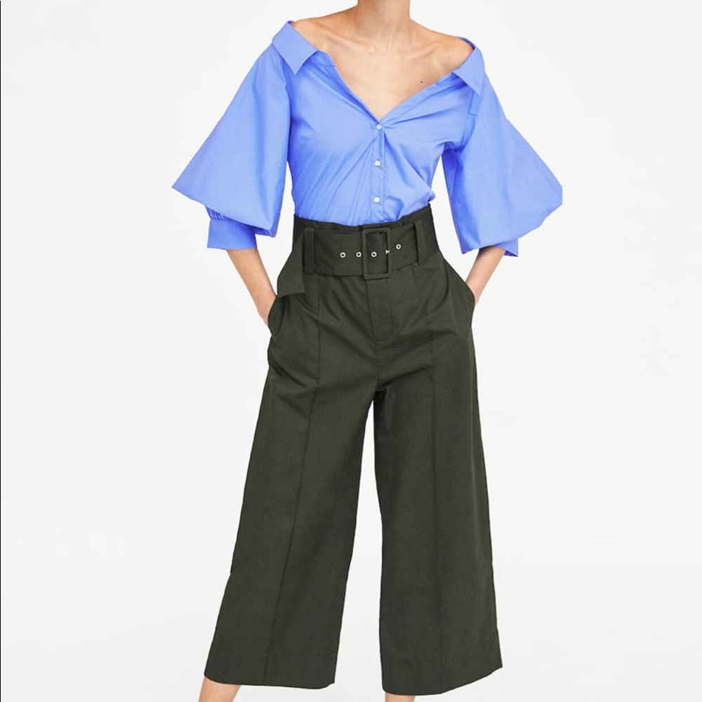 Zara puff sleeve shirt, new with tags, size small.